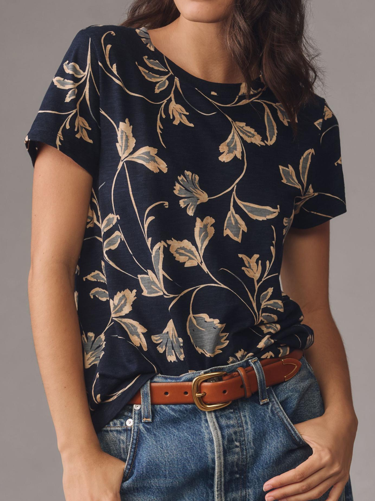 Women's Round Neck Pullover Floral T-Shirt